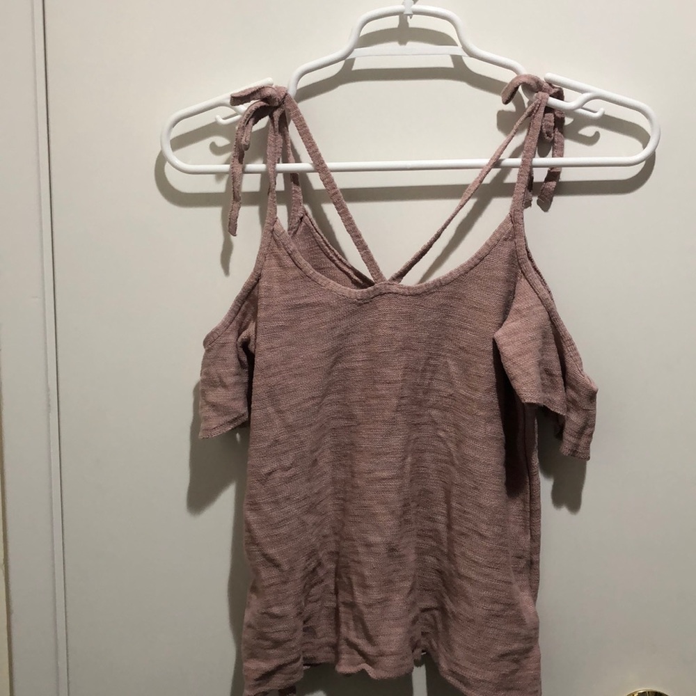 American Eagle top